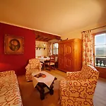 Landsitz Roemerhof - 4*