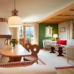 Landsitz Roemerhof - 4* 키츠부헬