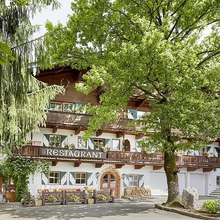 Hotel apartamentowy Landsitz Roemerhof - 4*