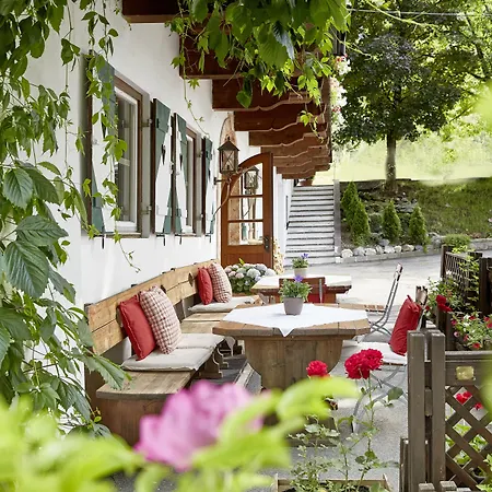 Hotel apartamentowy Landsitz Roemerhof - 4*