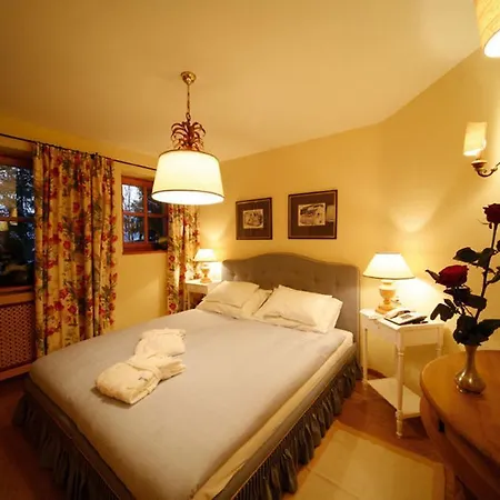 Landsitz Roemerhof - 4*