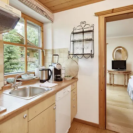 Hotel apartamentowy Landsitz Roemerhof - Kitzbühel