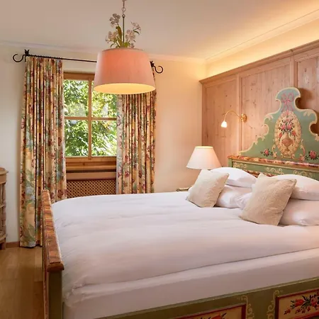 Hotel apartamentowy Landsitz Roemerhof -