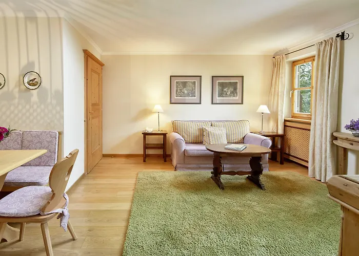 Landsitz Römerhof - Aparthotel