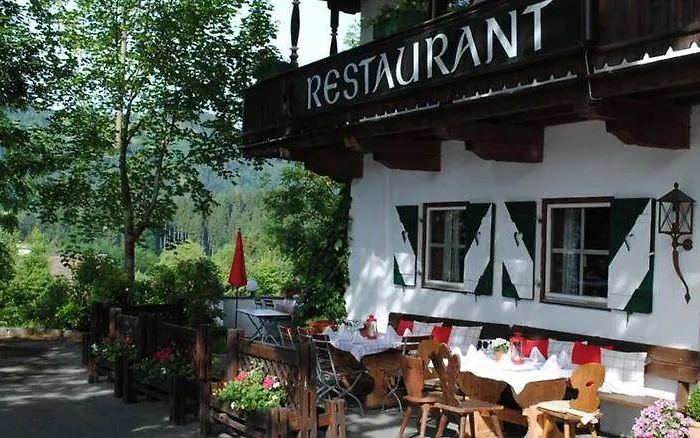 Landsitz Römerhof - 4* Kitzbühel