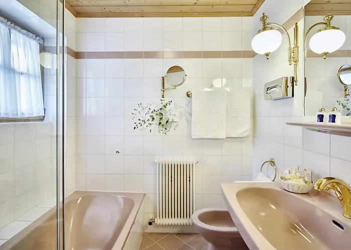 Landsitz Römerhof - Aparthotel