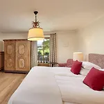Landsitz Roemerhof - 4*