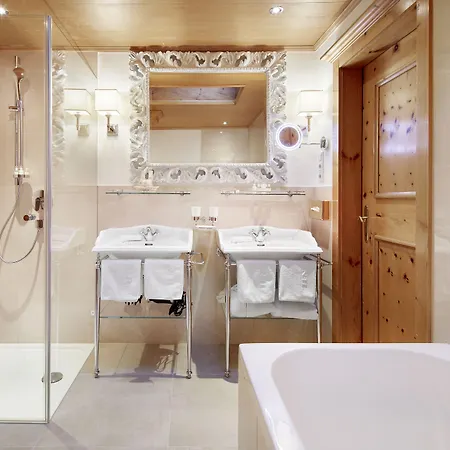 Apart Otel Landsitz Roemerhof - 4*