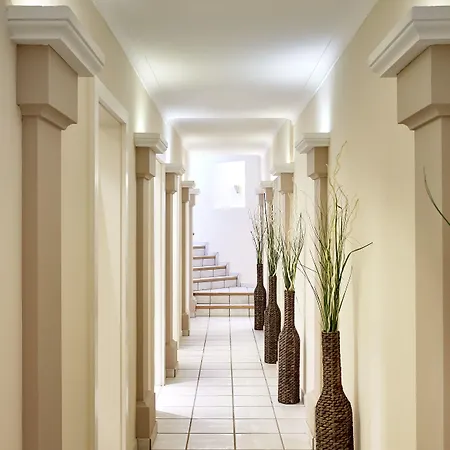 Landsitz Roemerhof - 4*