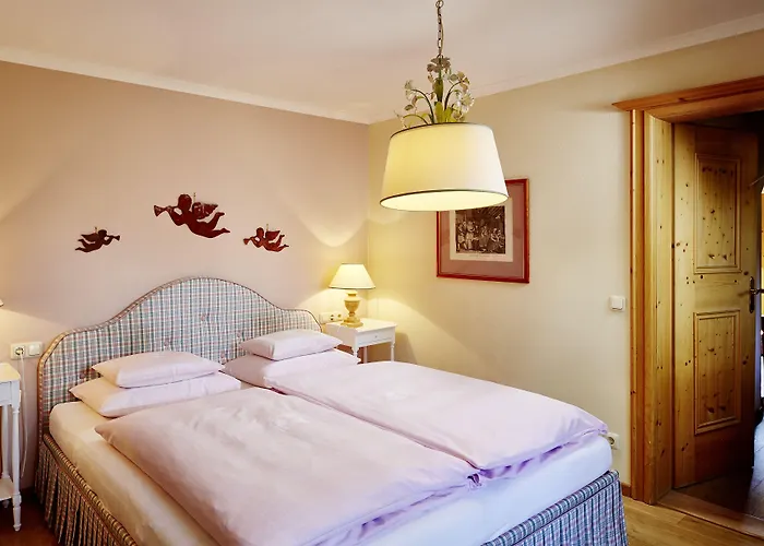 Lejlighedshotel Landsitz Roemerhof - 4*